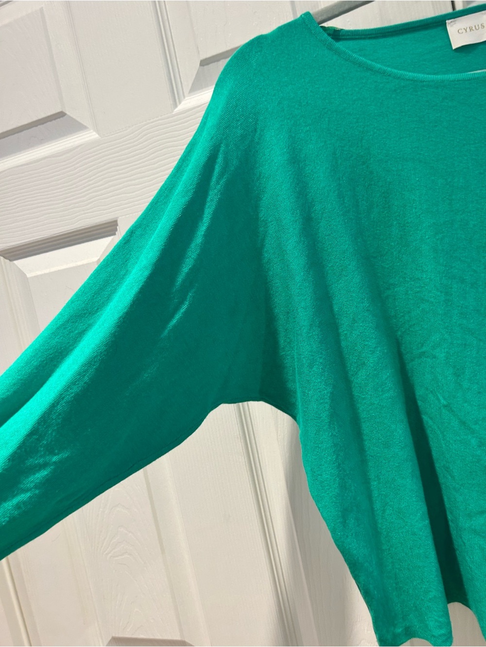 Cyrus Women's Bright Green Knit Tunic Top - Picture 5 of 5